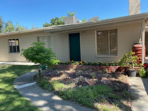 2333 Dora St, Modesto, CA 95354 photo 1