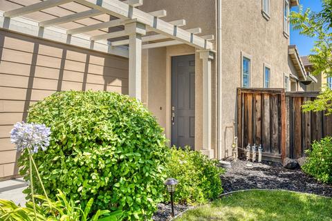 2672 Flintlock Ln, Rocklin, CA 95765 photo 4
