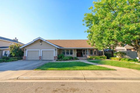 1946 Peacock Dr, Turlock, CA 95382 photo 1