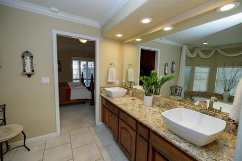 1946 Peacock Dr, Turlock, CA 95382 photo 18