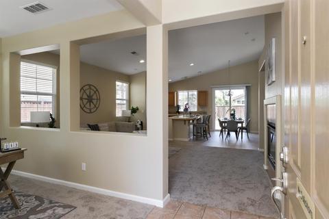 413 Lasata Dr, Tracy, CA 95377 photo 3