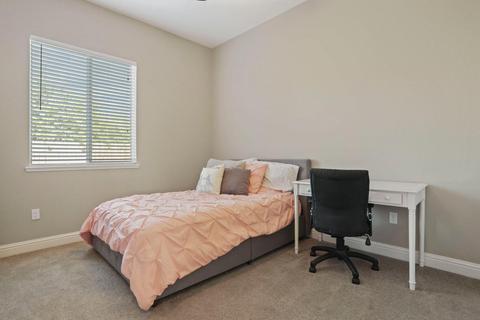 2084 Oleander Ave, Manteca, CA 95337 photo 18