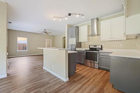 2812 Macbeth Ct, Modesto, CA 95355 photo 3