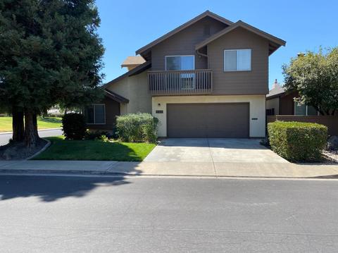 1832 Oak Leaf Dr, Modesto, CA 95354 photo 2