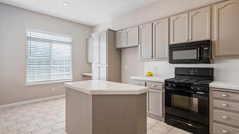 1961 Bolton Ln, Manteca, CA 95336 photo 12
