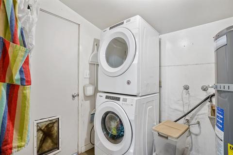 1615 Carlton Ave, Modesto, CA 95350 photo 24