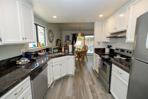 3525 Thomas More Way, Modesto, CA 95356 photo 11