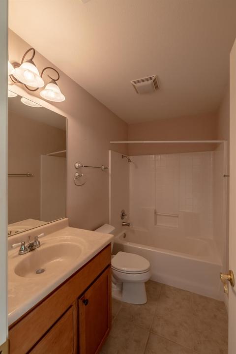 3351 Brookstone Dr, Turlock, CA 95382 photo 32