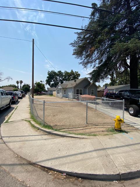 1424 Monterey Ave, Modesto, CA 95354 photo 1