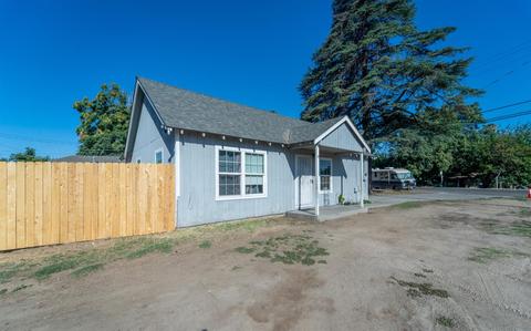 1424 Monterey Ave, Modesto, CA 95354 photo 3