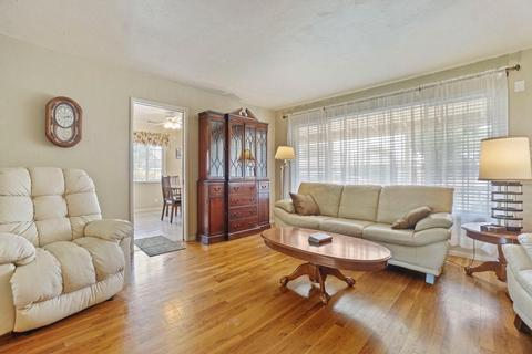 931 York St, Lodi, CA 95240 photo 5