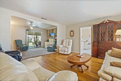 931 York St, Lodi, CA 95240 photo 4