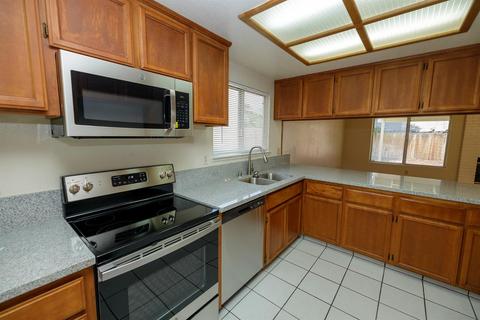 1324 October Way, Modesto, CA 95358 photo 22