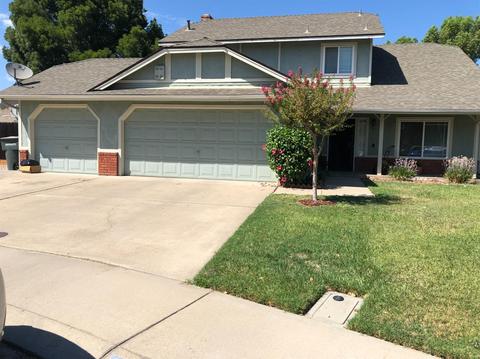 928 Spring Brook Ct, Modesto, CA 95351 photo 1