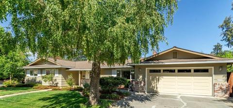 1104 Los Robles St, Davis, CA 95618 photo 1