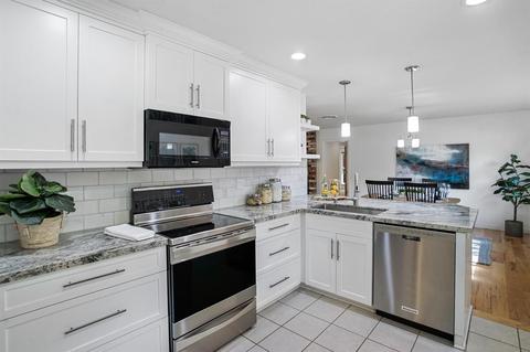 1104 Los Robles St, Davis, CA 95618 photo 7