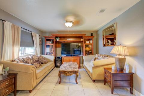296 Rodondo Ct, Planada, CA 95365 photo 9