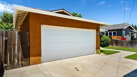 209 Prospect St, Ripon, CA 95366 photo 2