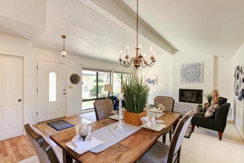 2812 Corona Dr, Davis, CA 95616 photo 6