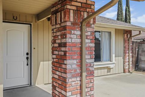 2400 Denny Ct, Ceres, CA 95307 photo 4