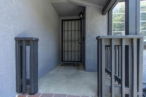 182 Brook Hollow Dr, Patterson, CA 95363 photo 4