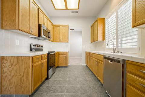 1812 Ely Ct, Modesto, CA 95355 photo 9