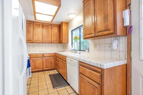 3496 Oyster Bay Ave, Davis, CA 95616 photo 5