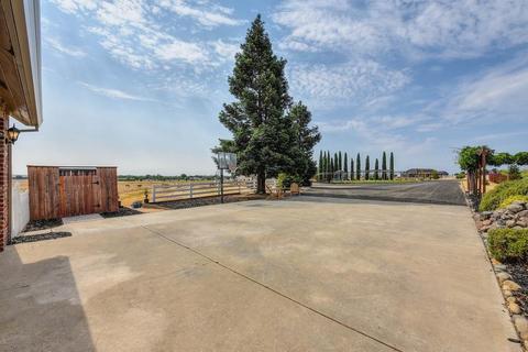 12501 Simpson Ranch Ct, Wilton, CA 95693 photo 9