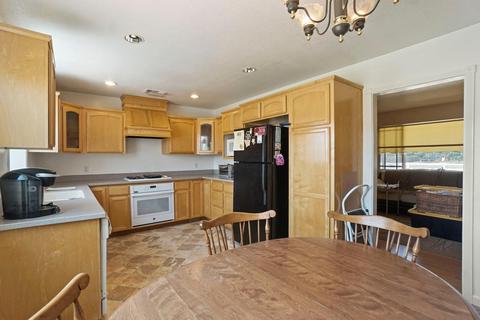 21586 Eastern Heights Rd, Linden, CA 95236 photo 6