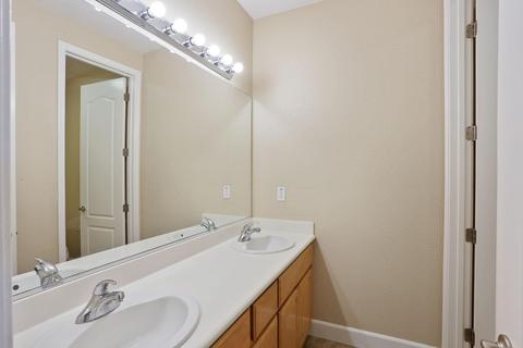 15835 Crescent Park Cir, Lathrop, CA 95330 photo 52