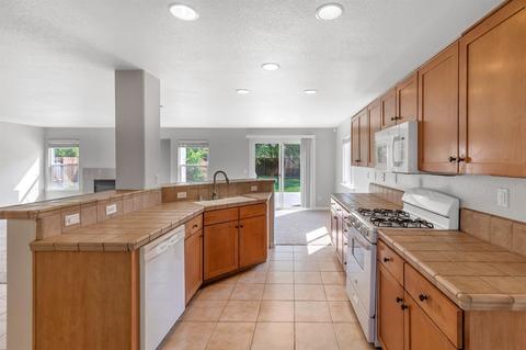 10901 Wethersfield Dr, Mather, CA 95655 photo 9