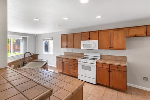 10901 Wethersfield Dr, Mather, CA 95655 photo 8
