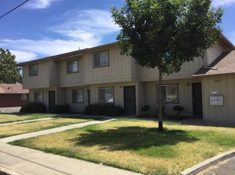 2500 Lawrence St, Ceres, CA 95307 photo 1