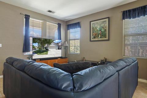 940 Kennedy Pl, Tracy, CA 95377 photo 9
