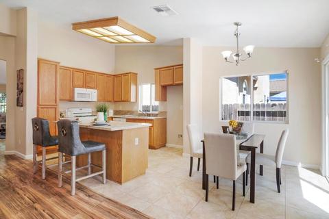 147 Mike Gartrell Cir, Sacramento, CA 95835 photo 7