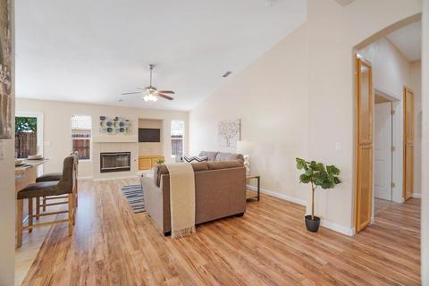 147 Mike Gartrell Cir, Sacramento, CA 95835 photo 5
