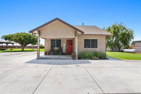 2342 E Las Palmas Ave, Patterson, CA 95363 photo 1