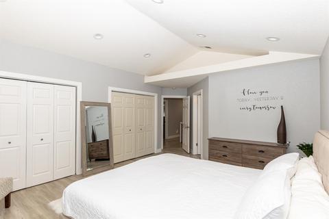 8326 Discovery Bay Ct, Antelope, CA 95843 photo 12
