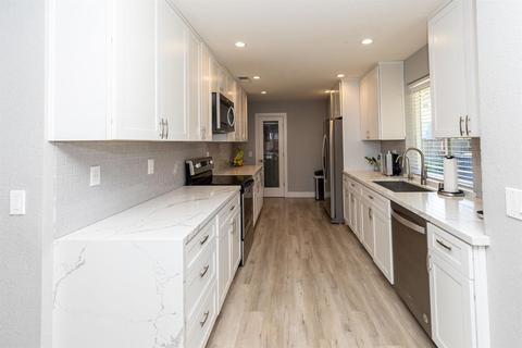 8326 Discovery Bay Ct, Antelope, CA 95843 photo 3