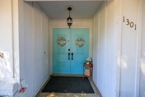 1301 Turquoise Dr, Modesto, CA 95355 photo 6