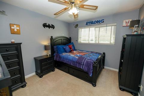 1301 Turquoise Dr, Modesto, CA 95355 photo 33