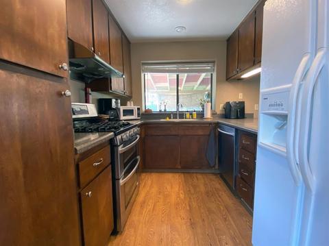 216 Saddle Ct, Galt, CA 95632 photo 11