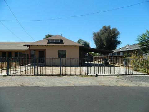 725 Walnut Way, Modesto, CA 95351 photo 1