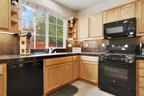 4553 Monarch Ln, Tracy, CA 95377 photo 11