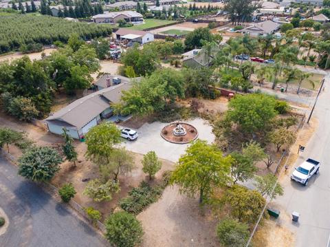 2045 W Visalia, Exeter, CA 93221 photo 2