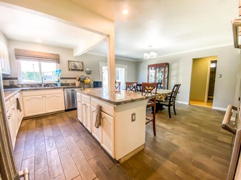 1621 Delphine Ave, Modesto, CA 95350 photo 8