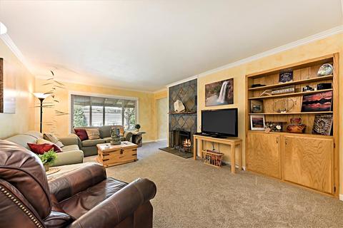 4923 Schuyler Dr, Carmichael, CA 95608 photo 4