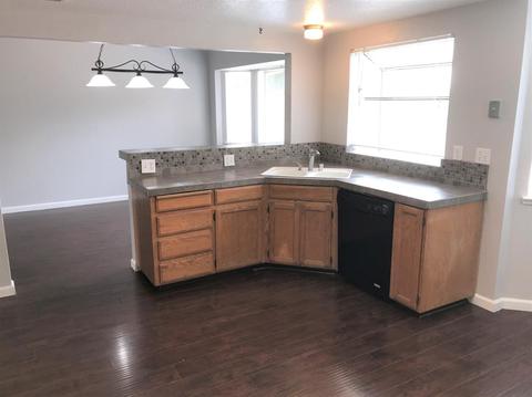 709 Redfield Ave, Modesto, CA 95357 photo 10