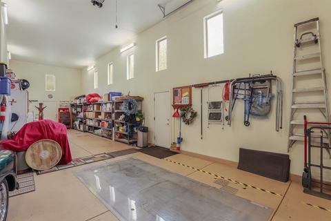 905 Interlaken Dr, Lodi, CA 95242 photo 63