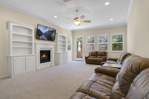 729 Yosemite Dr, Tracy, CA 95304 photo 2